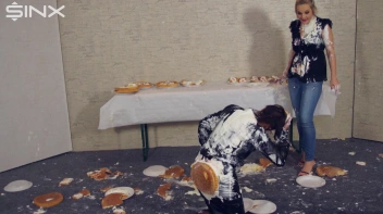 Wet And Messy Food Fighting Babes Screencap 31 on sinx.preview.netperv.com