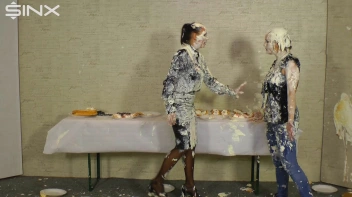 Wet And Messy Food Fighting Babes Screencap 54 on sinx.preview.netperv.com