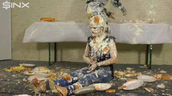 Wet And Messy Food Fighting Babes Screencap 65 on sinx.preview.netperv.com