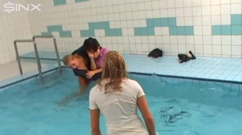 Bitches Bout, WAM Catfighting Babes Screencap 48 on sinx.preview.netperv.com