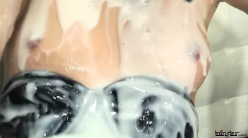 Opening Up The Slime Portal Screencap 70 on sinx.preview.netperv.com