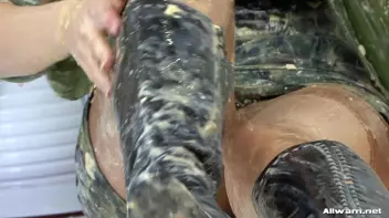 Swamped in Slop Screencap 107 on sinx.preview.netperv.com