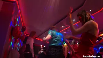 Valentine's Day Vaginas Part 4 - Shower Cam Screencap 62 on sinx.preview.netperv.com