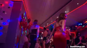 Valentine's Day Vaginas Part 4 - Shower Cam Screencap 63 on sinx.preview.netperv.com