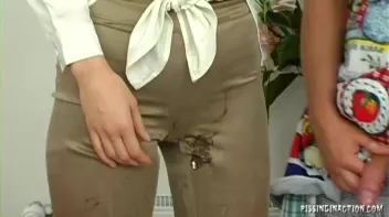 Getting Wet And Piss Messy Screencap 29 on sinx.preview.netperv.com