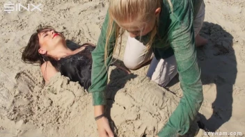 Gorgeous Girls Get Wet And Messy In The Park Screencap 84 on sinx.preview.netperv.com