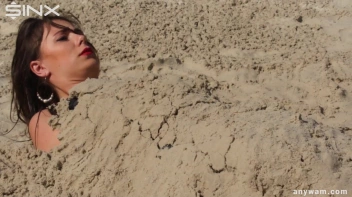 Gorgeous Girls Get Wet And Messy In The Park Screencap 89 on sinx.preview.netperv.com