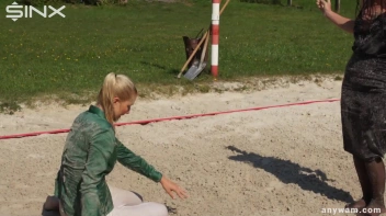 Gorgeous Girls Get Wet And Messy In The Park Screencap 45 on sinx.preview.netperv.com