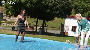 Gorgeous Girls Get Wet And Messy In The Park Screencap 5 on sinx.preview.netperv.com