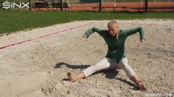 Gorgeous Girls Get Wet And Messy In The Park Screencap 54 on sinx.preview.netperv.com