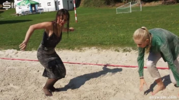 Gorgeous Girls Get Wet And Messy In The Park Screencap 63 on sinx.preview.netperv.com