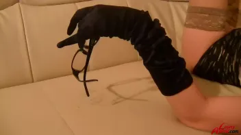 Pissing All Over Herself Screencap 67 on sinx.preview.netperv.com