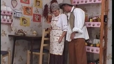 Latest deal - Bauersjunge fickt die Bäuerin