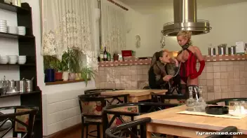 Waiter Endures Ass and Still No Tip! Screencap 5 on sinx.preview.netperv.com