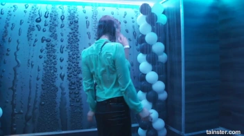 Soaked and Saucy! Screencap 54 on sinx.preview.netperv.com