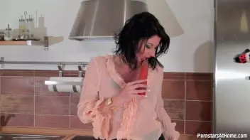 Proper Housewife Pussy and Piss Play! Screencap 20 on sinx.preview.netperv.com