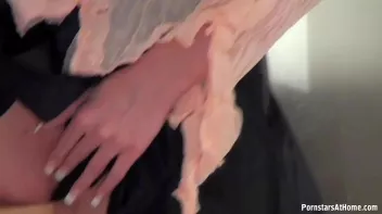 Proper Housewife Pussy and Piss Play! Screencap 27 on sinx.preview.netperv.com