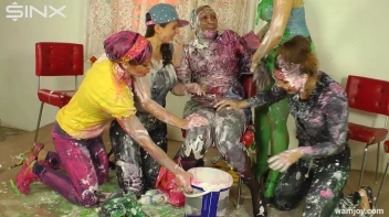 Paint Covered Cuties Are Drenched In Catfight Screencap 26 on sinx.preview.netperv.com