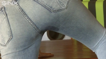 Sexy Blonde's Solo Pissing Pleasure Screencap 15 on sinx.preview.netperv.com