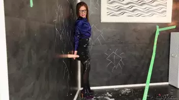 Checking Out The Slime Scene Screencap 12 on sinx.preview.netperv.com