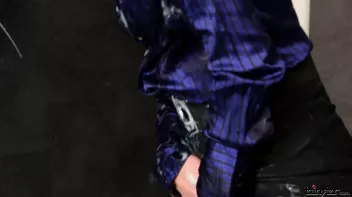 Checking Out The Slime Scene Screencap 35 on sinx.preview.netperv.com