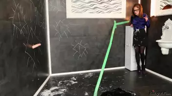 Checking Out The Slime Scene Screencap 6 on sinx.preview.netperv.com