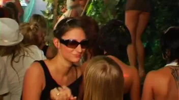 Jungle Bangers Part 1 - Cam 2 Screencap 6 on sinx.preview.netperv.com